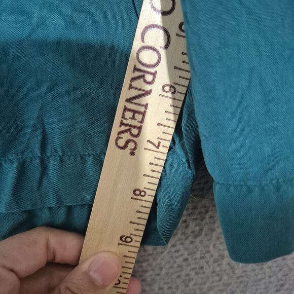 GO SILK Women's 100% Silk Green Pleated Shorts 40 Medium - Picture 7 of 9